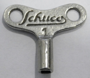 Alter Schlüssel Schuco 1 für Blechspielzeug Auto Motorrad Bus ? ca. 2,5x2cm