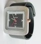 Preview: Swatch Armbanduhr Square Quartz schwarz + Edelstahl 4,5x4,2cm
