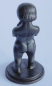Preview: Kleine niedliche Eisenguss Figur nackter Knabe mit Weintrauben 6,6cm