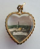 Alter Anhänger Herz Andenken Gr. Feldberg / Schutzengel Raphael 2x1,7cm