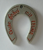 Alter Anhänger Hufeisen Gute Fahrt mit Leuna DDR Werbung Andenken