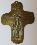 Kleines Bronze Kreuz 1964 mit Maria Glaube 9,5x7,5cm
