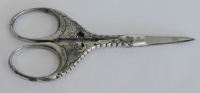 Alte kleine Schere Kreuzschere Klosterschere 8,6cm