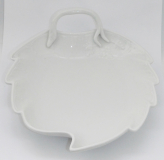 Blattschale Schale KPM Berlin weiß Relief leicht floral I. Wahl 21,5x18cm (N)
