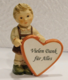 Hummelfigur Junge mit Herz Vielen Dank für Alles Hummel Goebel 2277/B 8cm