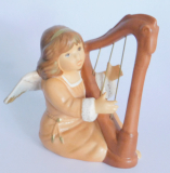 Sitzender Engel mit Harfe Goebel Nr. 41 054 8,5cm