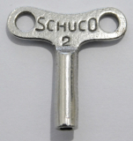 Alter Schlüssel Schuco 2 für Blechspielzeug Auto Motorrad Bus ? ca. 2,8x2,8cm