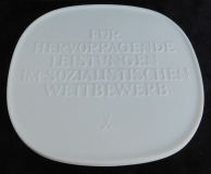 Ehren Plakette 5 Jahre Deutsches Rotes Kreuz DDR Meissen Bisquit 15,6x15cm