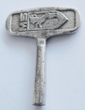 Alter Schlüssel MS Michael Seidel für Blechspielzeug Auto Motorrad ? 3,5x4,3cm
