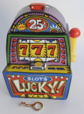 Spardose Jackpot Goebel Artis Orbis Design Burton Morris Spielautomat Schlüssel