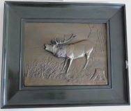 Altes Bronze Relief Bild röhrender Hirsch plastisch Otto Hartung sign. 97