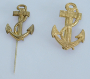 Alte Nadel Pin + Abzeichen Brosche Anker mit Tau goldfarben Marine