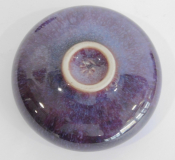 Kleine Studiokeramik Deckeldose violett-marmoriert Entwurf ? Ø5,5cm
