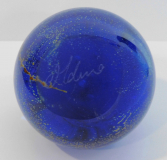 Glas Briefbeschwerer paperweight signiert Mdina Blue Summer blau-gelb 8cm