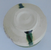 Keramik Schale beige mit grüner Laufglasur signiert wohl Utsuwa Japan ? Ø11,5cm