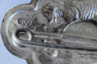 Altes Abzeichen Nadel Fachschule ungarische Hirtenhunde 3x3,2cm Silber 800 6,5g