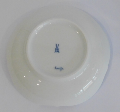 Kleines Schälchen Meissen großer Ausschnitt Relief weiß Zepner I. Wahl Ø11cm