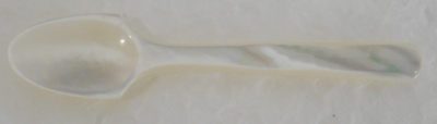 Kleiner Miniatur Löffel Salzlöffel Perlmutt 6cm