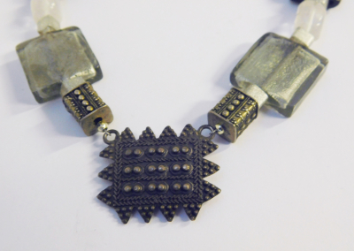 Collier Kette schwarz-weiß-grau Glas Lava Elemente Magnet 44cm (N)
