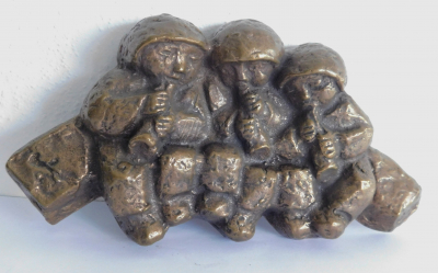 Bronze Relief 3 musizierende Kinder von J. Fischedick 17,5x9cm