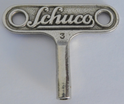 Alter Schlüssel Schuco 3 für Blechspielzeug Auto Motorrad Bus ? ca. 5x4cm