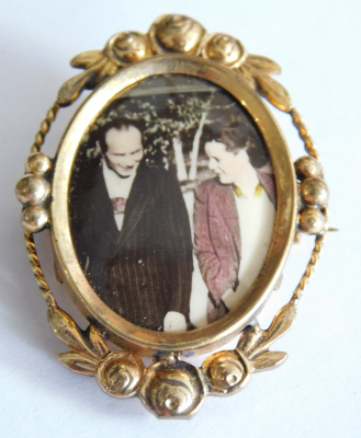 Alte Jugendstil Brosche Fotobrosche Double oval 4x2,8cm #f