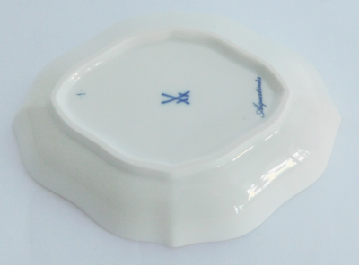 Kleine Schale Schälchen Meissen Aquatinta Blumen gold I. Wahl oval 12x9cm