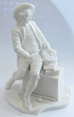 Porzellanfigur Nymphenburg Käsmann Entw. Bustelli weiß 17cm
