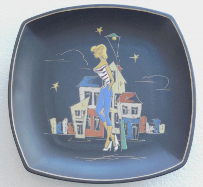 Keramik Wandteller Ruscha Paris handgemalt 732/2 Frau an Laterne 25x24,7cm
