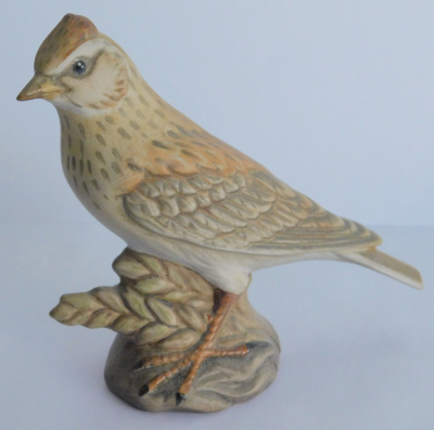 Porzellanfigur Feldlerche 1998 Goebel Vogel Bisquit matt Nr. 38 220 7cm