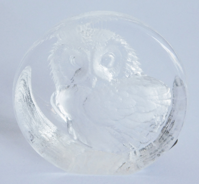 Kleiner Glasblock Kauz Eule Skulptur Mats Jonasson Schweden signiert 5x5x1,2-2cm