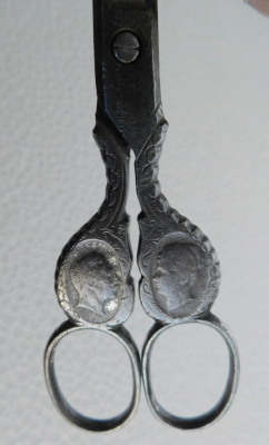 Alte Schere Andenken Kaiser Wilhelm II + Auguste Victoria Herst. aus Solingen 14,4cm
