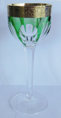 Edles Weinglas Moser grün Papstschliff breiter Goldrand mit Muster 19,7cm