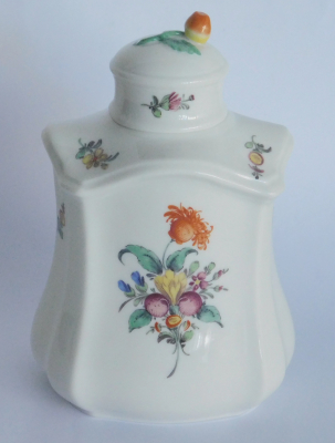 Teedose Nymphenburg bunte Blumen I. Wahl handbemalt ca8,8x7,4cm H 12,5cm