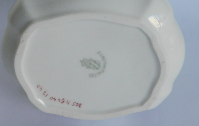 Teedose Nymphenburg bunte Blumen I. Wahl handbemalt ca8,8x7,4cm H 12,5cm