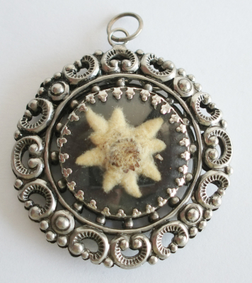 Großer Anhänger silberfarben mit Edelweiss Ø4,5cm Tracht Dirndl