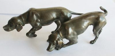 Kleine detaillierte Skulptur Figur 2 Jagdhunde Messing bronziert Bronze ? 9,5cm