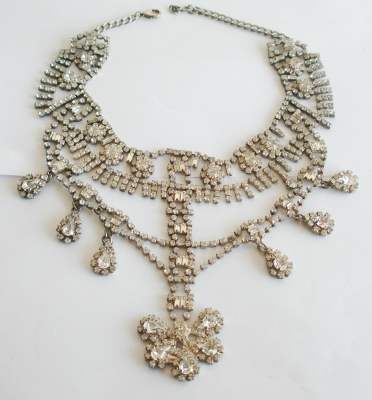 Prächtiges altes Vintage Collier Kette helle Steinchen Strass ?