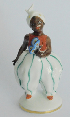 Porzellanfigur Kind mit Schmetterling Augarten Wien 1522 Szendrö-Jaksch 8cm