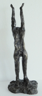 Abstrakte Bronze Skulptur zum Himmel gestreckter Mensch signiert KK 37,5cm 2,7kg