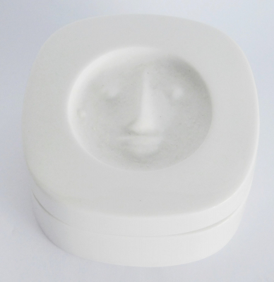 Kleine Deckeldose KPM Berlin Luna Entw. Karnagel I. Wahl 7x7x3,5cm