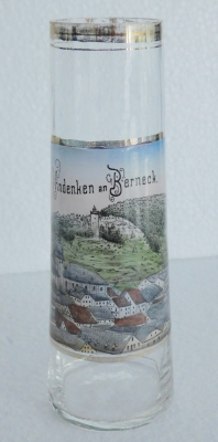 Altes Andenken Glas / Vase Berneck Email Burg 15,5cm