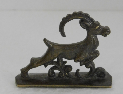 Kleine Messing Bronze Figur Steinbock Deko Setzkasten 5x1,8 H4cm