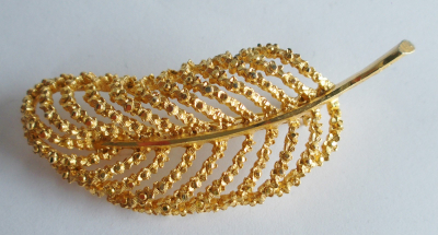 Vintage Brosche Blatt goldfarben BSK 6,6x2,5cm