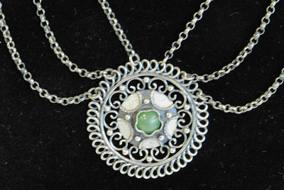 Collier 3reihig grüner Stein Erbskette Silber 900 HP Handarbeit 42cm Tracht