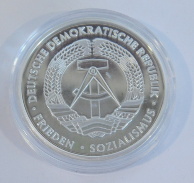 Medaille DDR versilbert Ø3,5cm 500 Jahre Deutsches Postwesen 1990