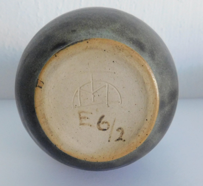Kleine Keramikvase Margarethenhöhe braune Laufglasur 14cm
