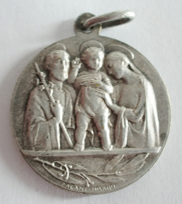 Kleine alte Medaille Anhänger Papst Pius XII / Hlg. Familie versilbert Ø2,6cm