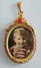 Alter Jugendstil Anhänger Fotoanhänger Double Koralle oval 4,3x2,3cm