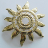 Original Pierre Lang Anhänger Brosche Sonne goldfarben helle Steinchen Ø8,2cm